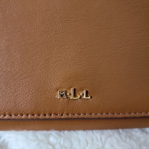 Lauren Ralph Lauren Newbury Kaelyn Leather Wallet Crossbody - Picture 3 of 11
